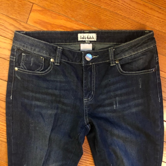 Lady Dutch | 28 - Picture 4 of 5